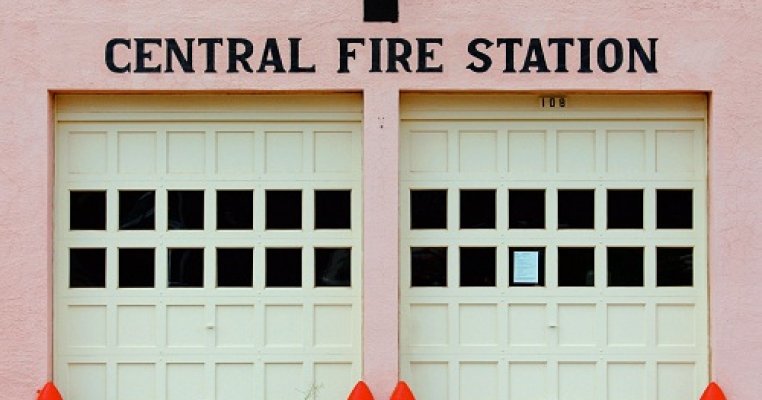 Commercial Overhead Door: Popular Styles & Installation FAQs | A Better ...