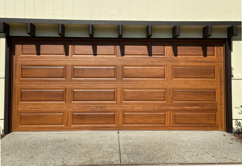 Wood-look long panel garage door