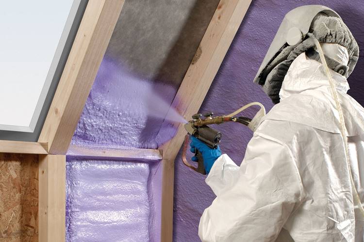 installing-insulation