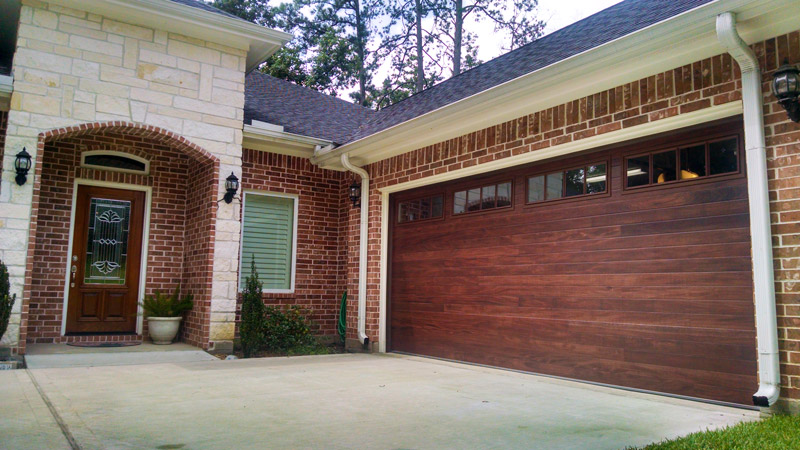 Accent Plank Garage Door